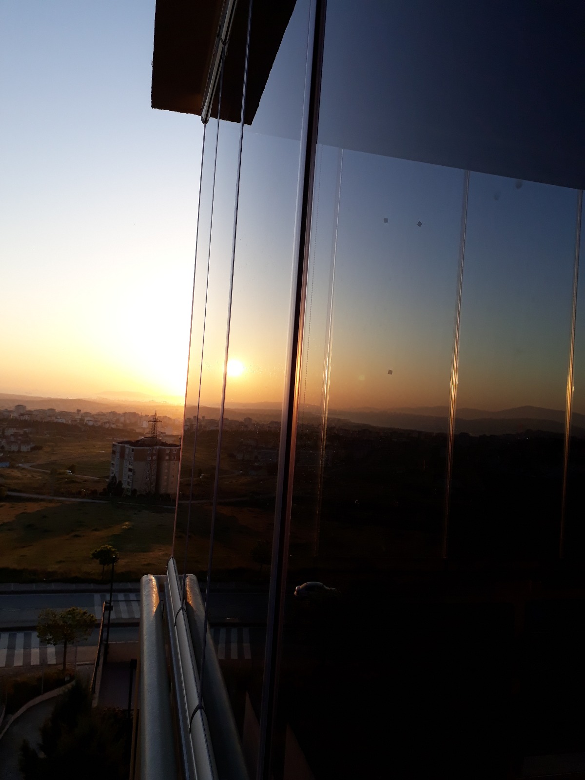 CAM BALKON